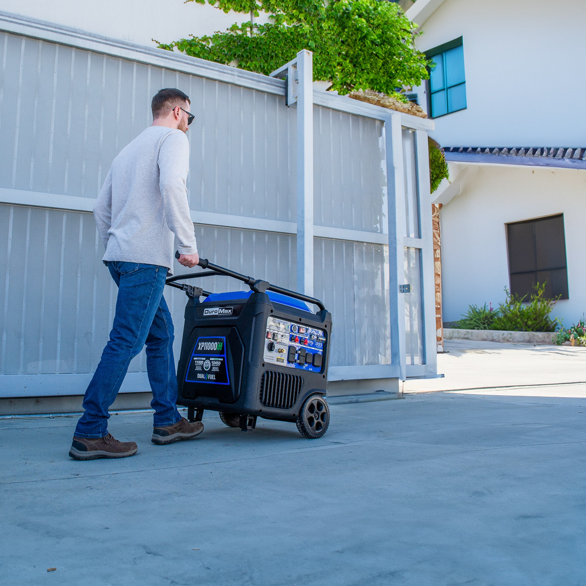 DuroMax XP11000iH 11,000 Watt Portable Dual Fuel Inverter Generator - Quiet, Low THD